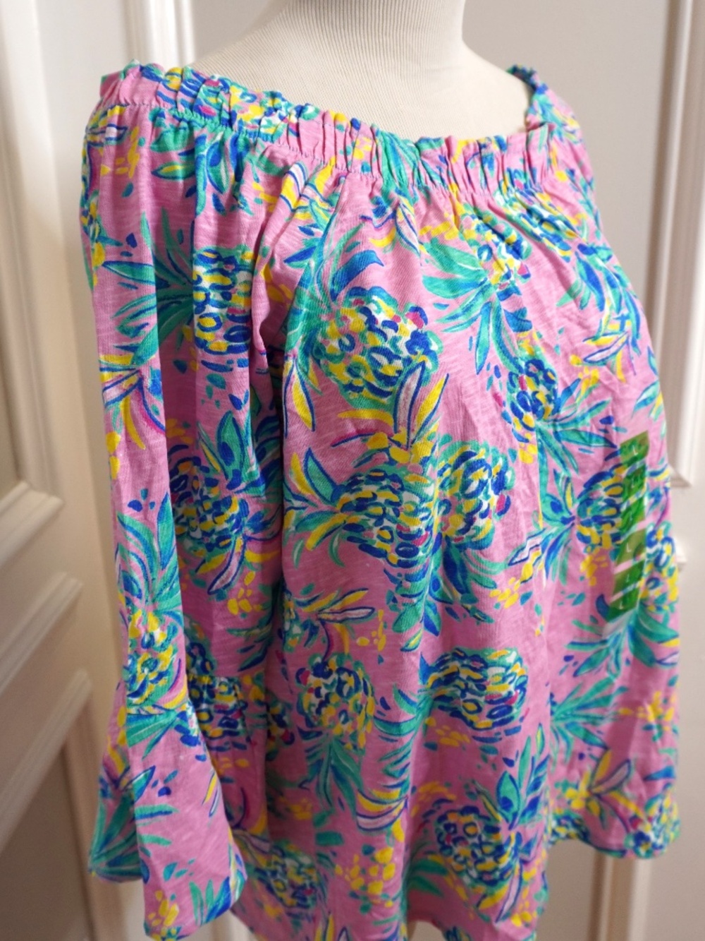NEW Stella Parker Top Womens Multicolor Pineapple Print Bell Sleeve, Size L - Picture 2 of 4